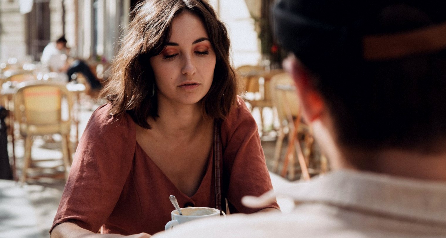 Textbook Phrases or Local Expressions: Which to Learn First